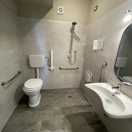 Angolo Rose * Viceno