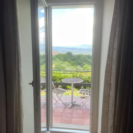 Angolo Rose * Viceno