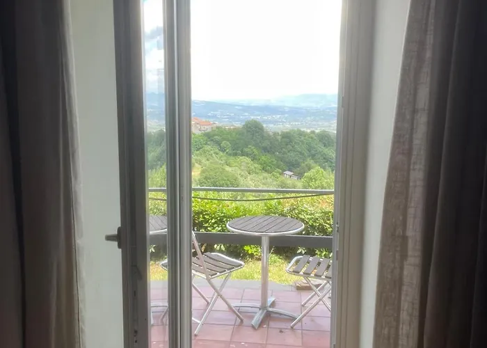 Angolo Rose * Viceno